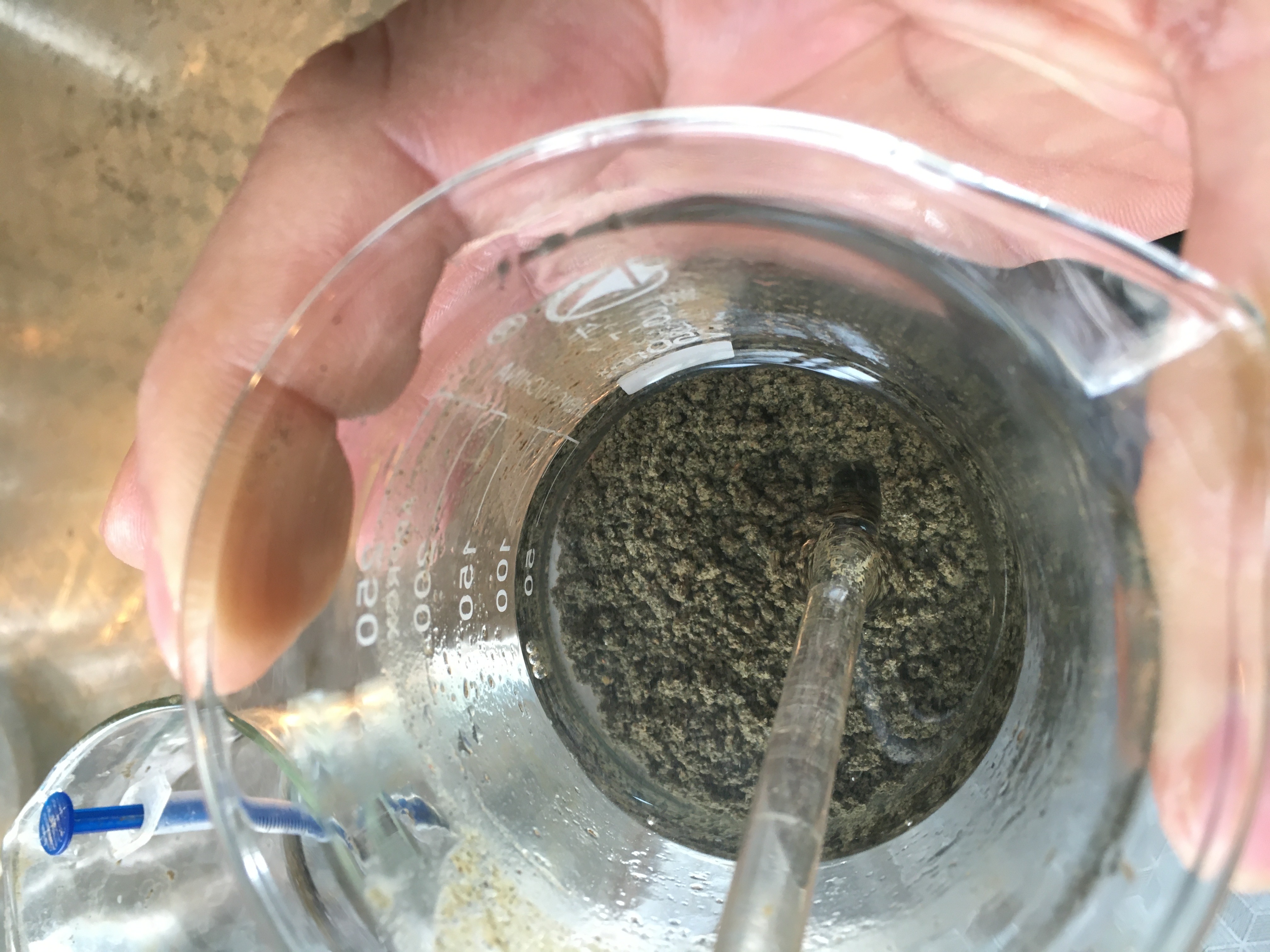 石材廠加工污水處理用什么聚丙烯酰胺好？